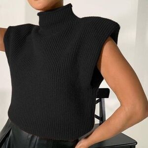 Crescent Mock Neck Cropped Sweater Size S in Black